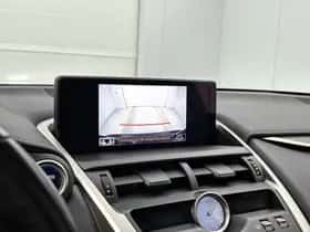 Lexus NX (2020) thumbnail 9