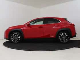 Lexus UX (2019) thumbnail 3