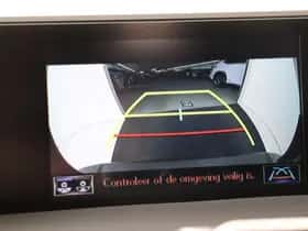 Lexus UX (2019) thumbnail 34