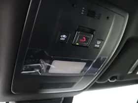 Lexus UX (2019) thumbnail 35