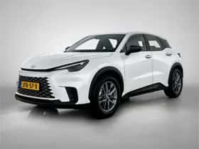 Lexus LBX (2025)