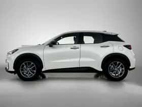 Lexus LBX (2025) thumbnail 3