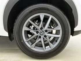 Lexus LBX (2025) thumbnail 23
