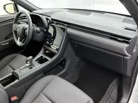 Lexus LBX (2025) thumbnail 6