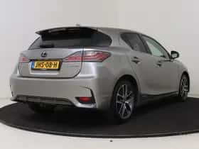 Lexus CT (2016) thumbnail 2