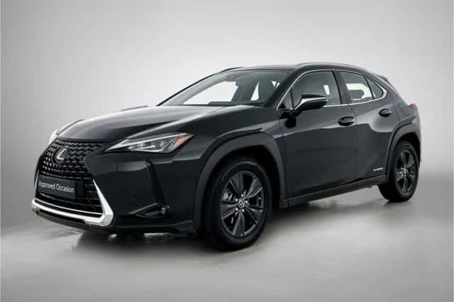 Lexus UX (2021) thumbnail 1