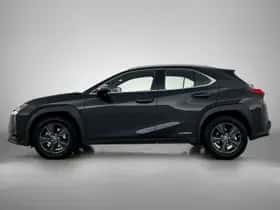 Lexus UX (2021) thumbnail 3