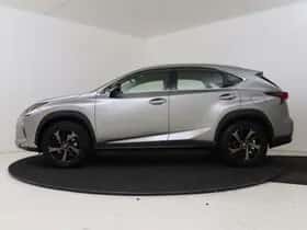 Lexus NX (2019) thumbnail 3
