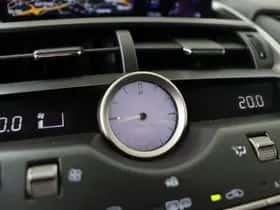 Lexus NX (2019) thumbnail 30