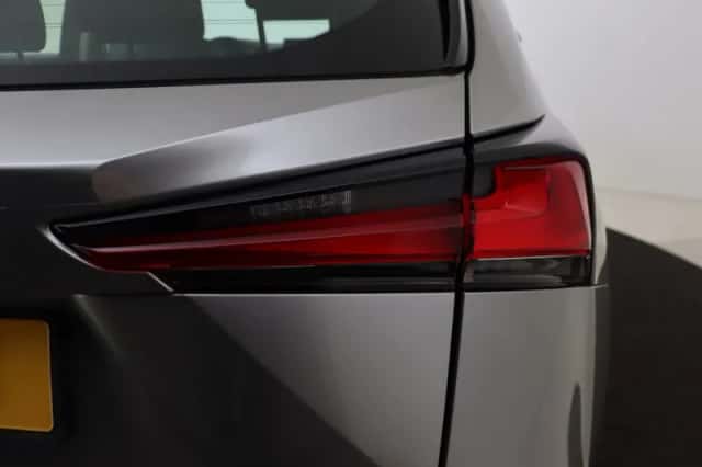 Lexus NX (2019) thumbnail 37