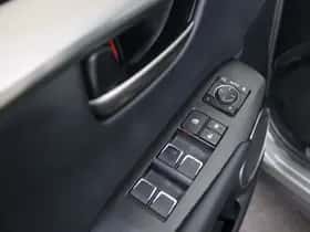 Lexus NX (2019) thumbnail 9