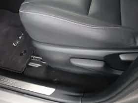 Lexus NX (2019) thumbnail 10