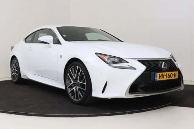 Lexus RC (2016) thumbnail 15