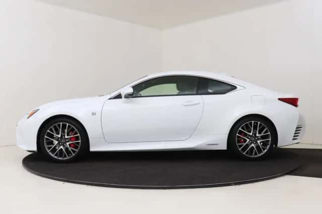 Lexus RC (2016) thumbnail 3