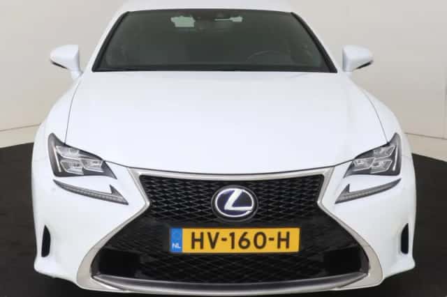 Lexus RC (2016) thumbnail 24