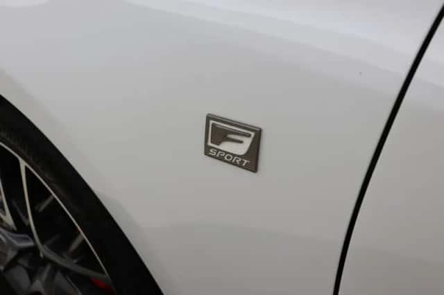 Lexus RC (2016) thumbnail 5
