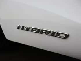 Lexus RC (2016) thumbnail 41