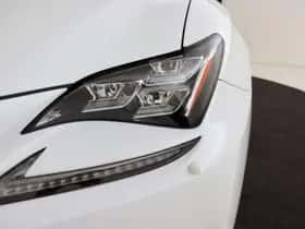 Lexus RC (2016) thumbnail 9