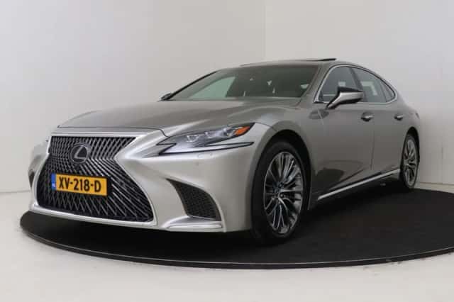 Lexus LS (2019) thumbnail 1