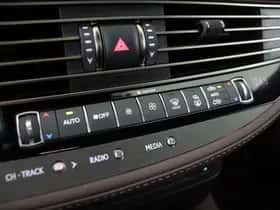 Lexus LS (2019) thumbnail 37