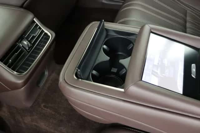 Lexus LS (2019) thumbnail 47