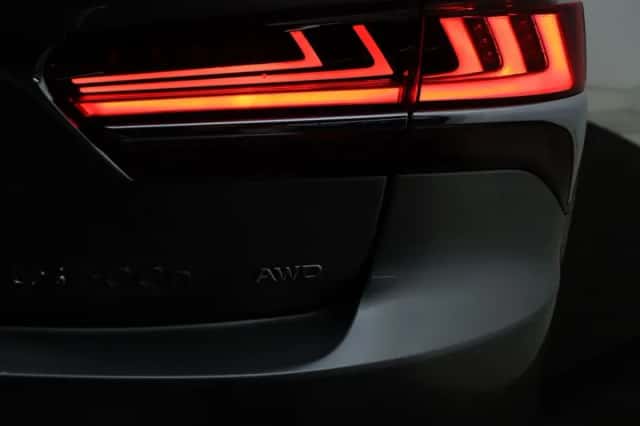 Lexus LS (2019) thumbnail 54