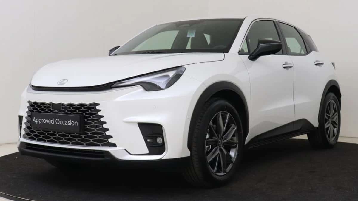 Lexus LBX (2026) — foto 1