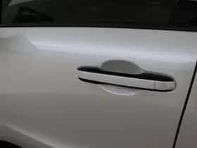 Lexus LBX (2026) thumbnail 4