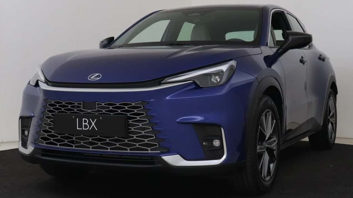 Lexus LBX (2026) — foto 1