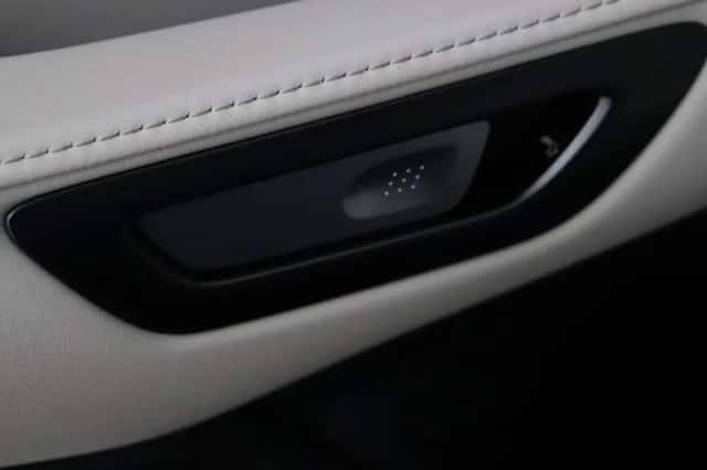 Lexus LBX (2026) thumbnail 11