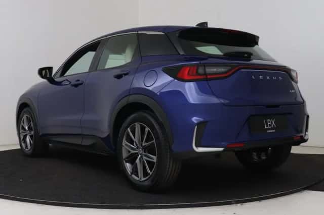 Lexus LBX (2026) thumbnail 16