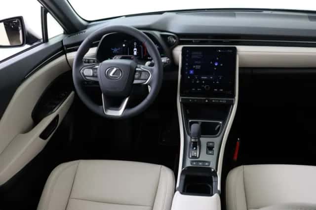 Lexus LBX (2026) thumbnail 21