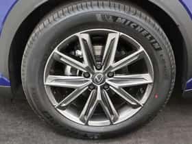 Lexus LBX (2026) thumbnail 6
