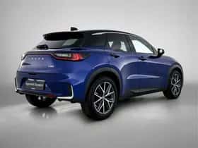 Lexus LBX (2024) thumbnail 2