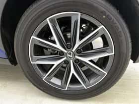 Lexus LBX (2024) thumbnail 22