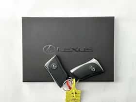Lexus LBX (2024) thumbnail 30