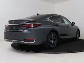 Lexus ES (2025) thumbnail 2