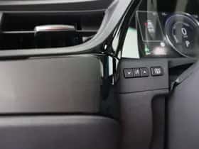 Lexus ES (2025) thumbnail 12