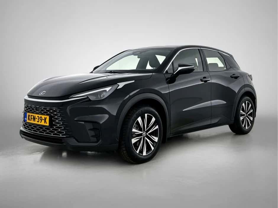 Lexus LBX (2025) — foto 1