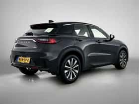 Lexus LBX (2025) thumbnail 2