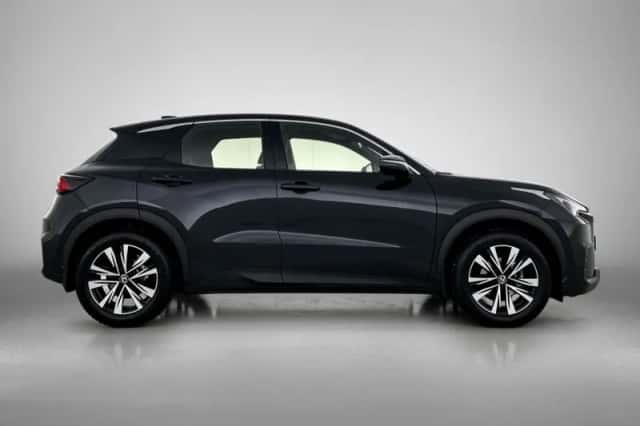 Lexus LBX (2025) thumbnail 11