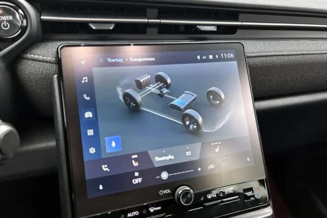 Lexus LBX (2025) thumbnail 7