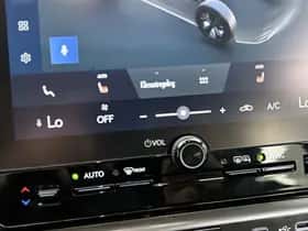 Lexus LBX (2025) thumbnail 9