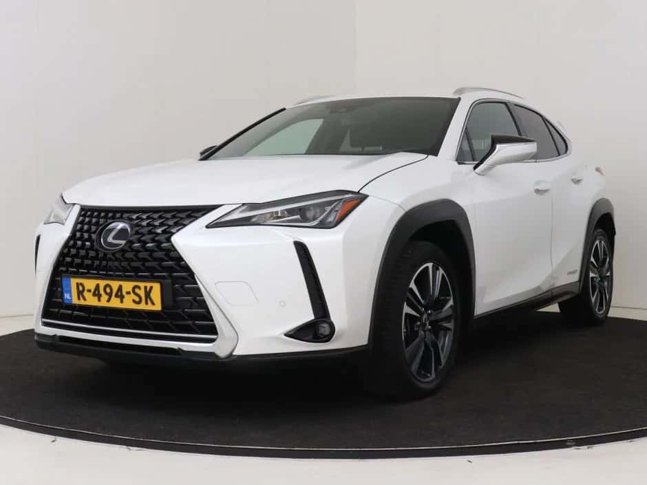 Lexus UX (2021) — foto 1