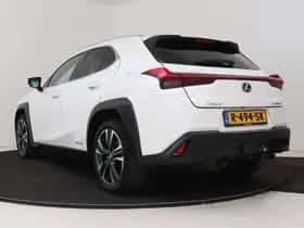 Lexus UX (2021) thumbnail 16