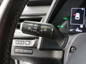 Lexus UX (2021) thumbnail 19