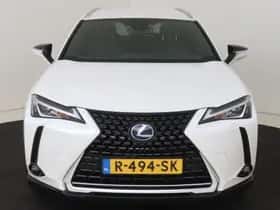 Lexus UX (2021) thumbnail 24
