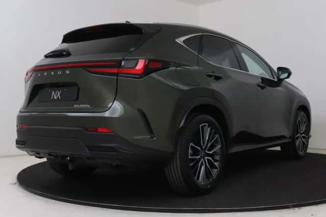 Lexus NX (2026) thumbnail 2