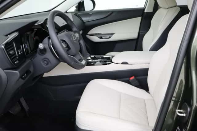 Lexus NX (2026) thumbnail 35