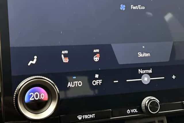 Lexus NX (2022) thumbnail 18